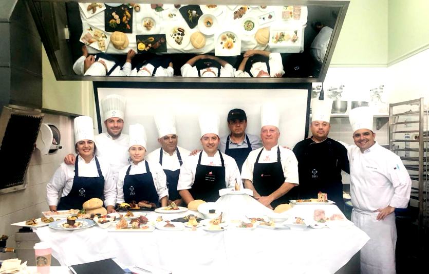 En este momento estás viendo Chefs de Aliservice participan en curso de cocina al vacío